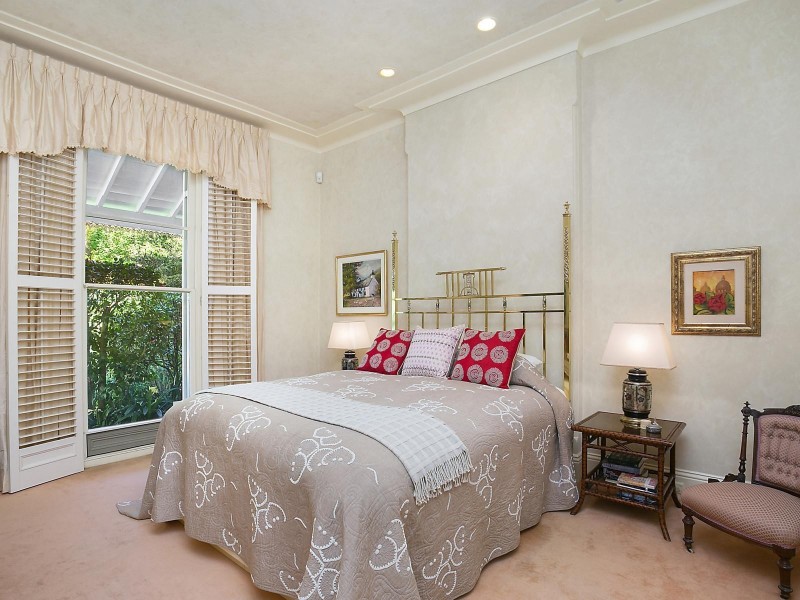 77 Middle Head Road, Mosman NSW 2088