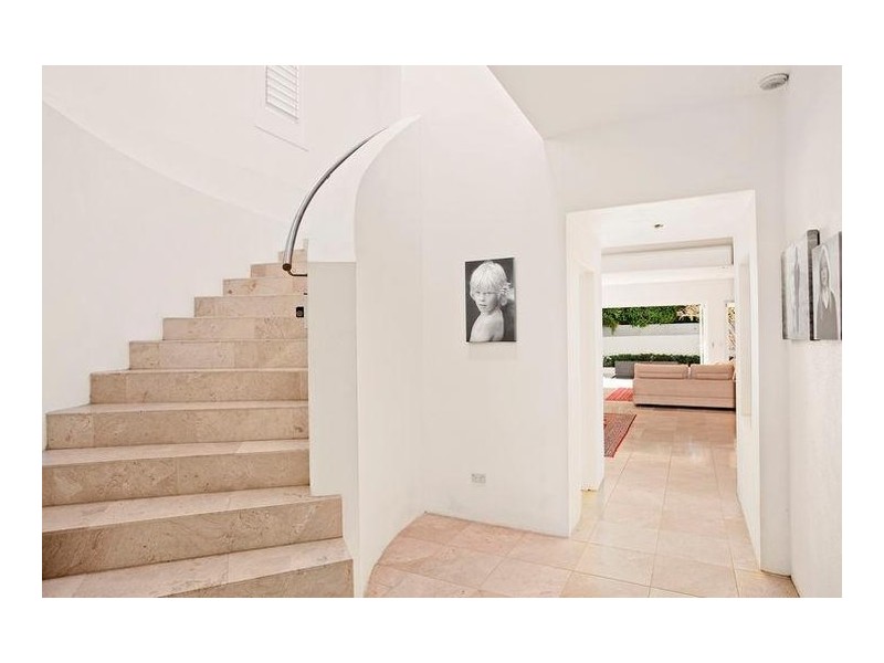 43 Fourth Avenue, Palm Beach QLD 4221