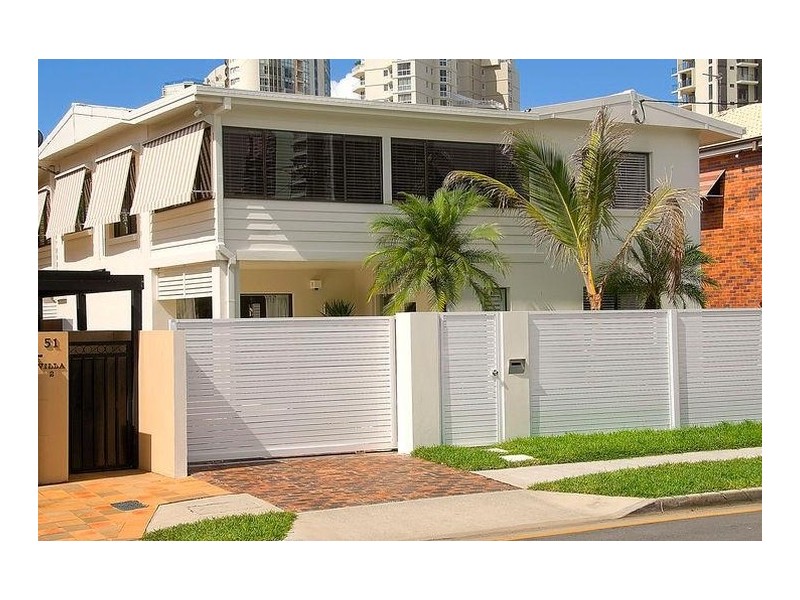 49 Woodroffe Avenue, Main Beach QLD 4217