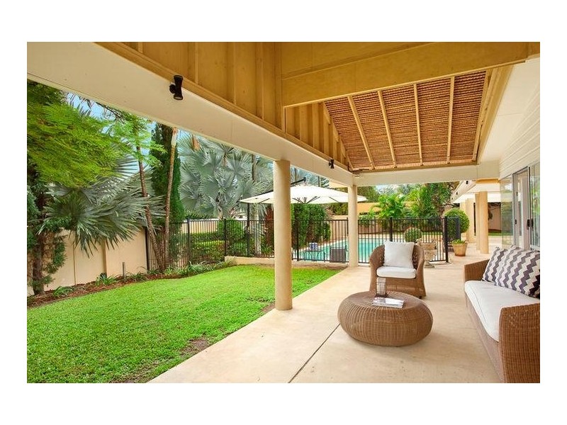 24 Remo Street, Isle Of Capri QLD 4217