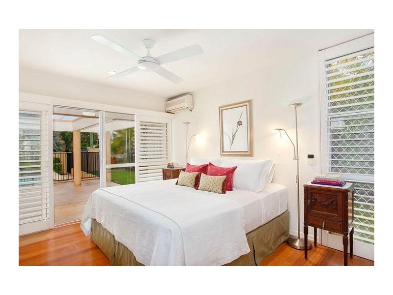 24 Remo Street, Isle Of Capri QLD 4217