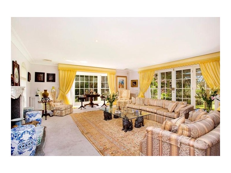 82 Wongawallan Road, Tamborine Mountain QLD 4272