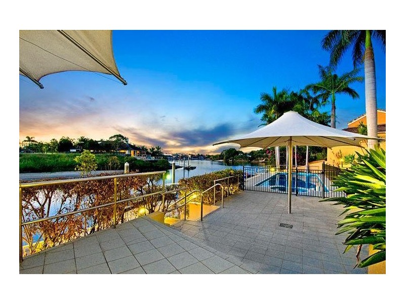 2 Marseille Court, Sorrento QLD 4217