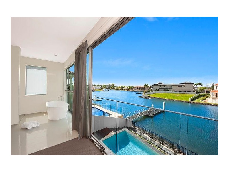 8073 Riverside Drive, Sanctuary Cove QLD 4212