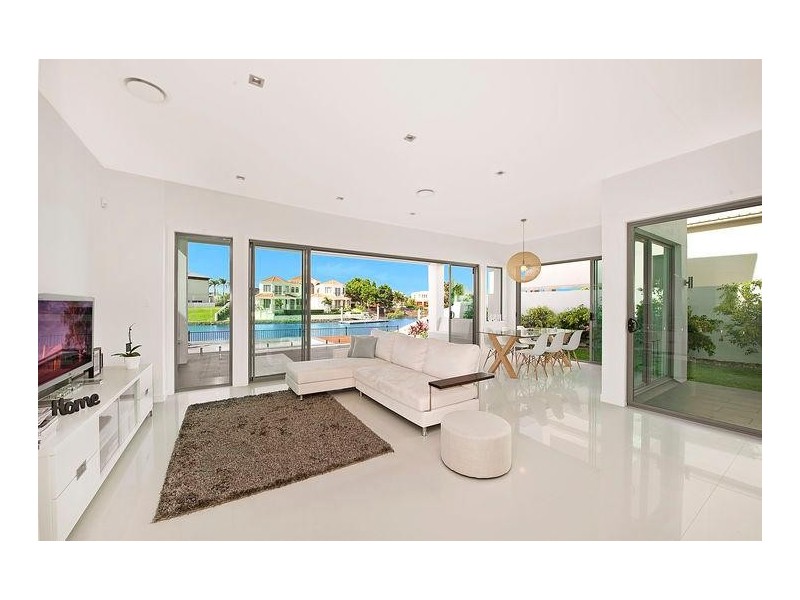 8073 Riverside Drive, Sanctuary Cove QLD 4212