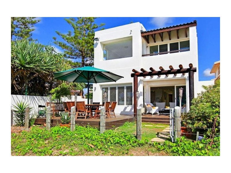 17 Hedges Avenue, Mermaid Beach QLD 4218