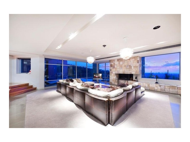 156 Tallai Road, Tallai QLD 4213