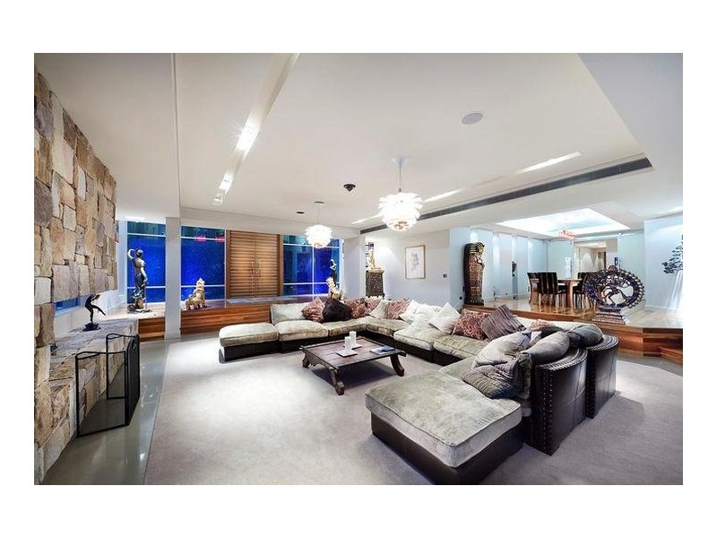 156 Tallai Road, Tallai QLD 4213