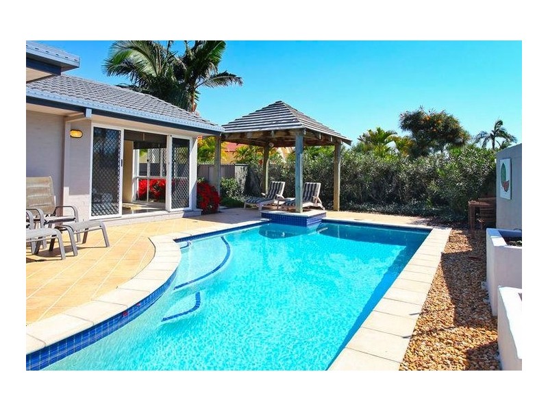 1 Kuranda Drive, Robina QLD 4226
