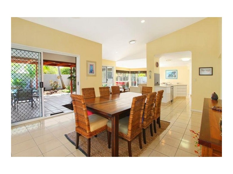 1 Kuranda Drive, Robina QLD 4226