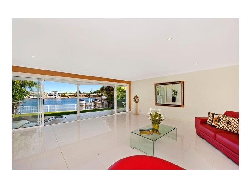 24 Rapallo Avenue, Isle Of Capri QLD 4217