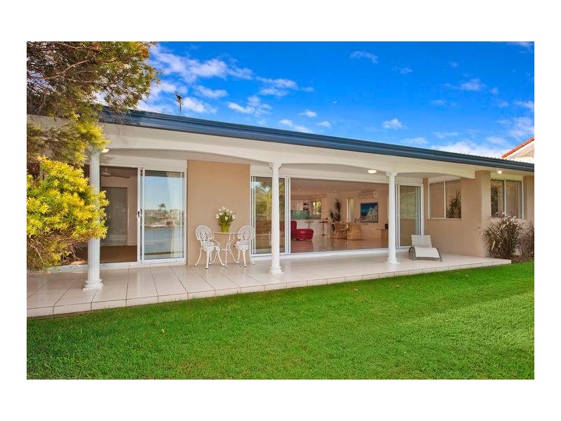24 Rapallo Avenue, Isle Of Capri QLD 4217