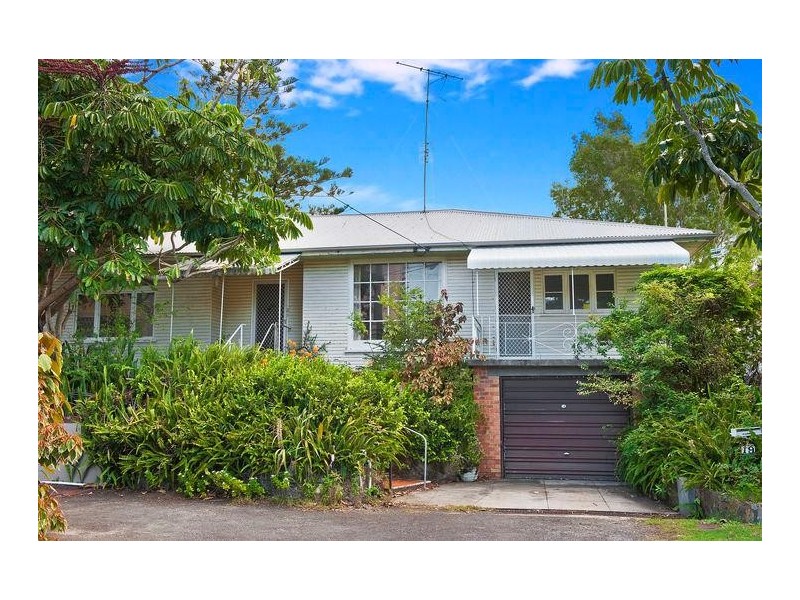 19 Cannes Avenue, Surfers Paradise QLD 4217