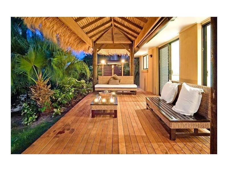 15 Blair Athol Crescent, Sorrento QLD 4217