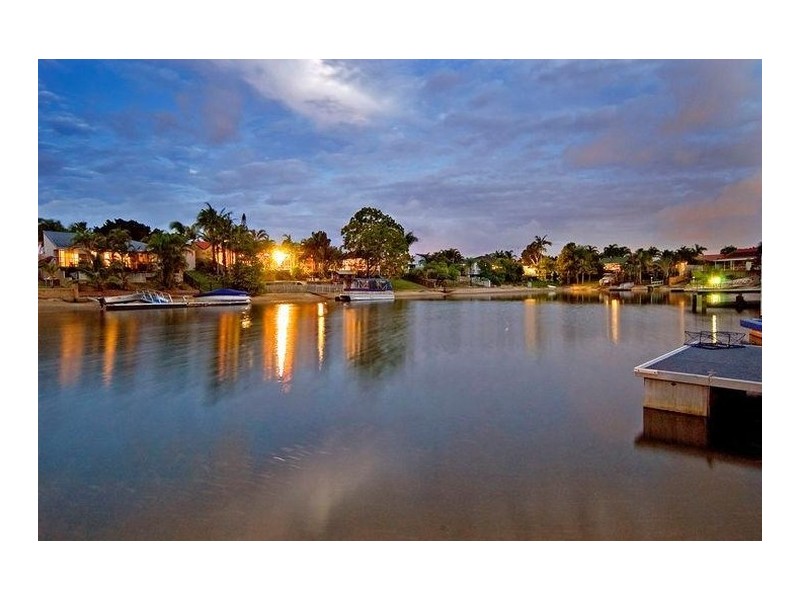 15 Blair Athol Crescent, Sorrento QLD 4217