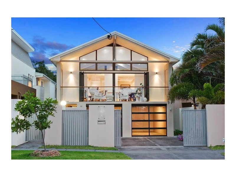 10 Tamborine Street, Mermaid Beach QLD 4218