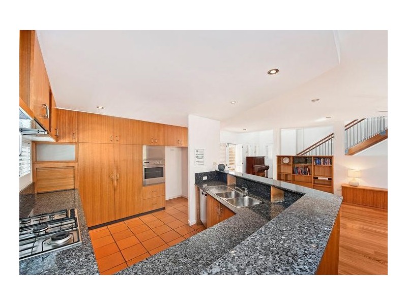 9 Dudley Street, Mermaid Beach QLD 4218