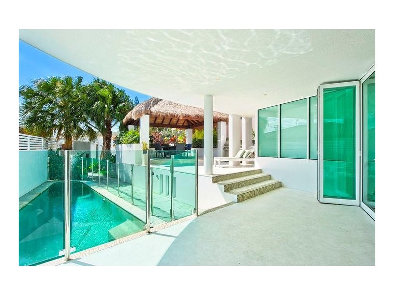 18 Heron Avenue, Mermaid Beach QLD 4218