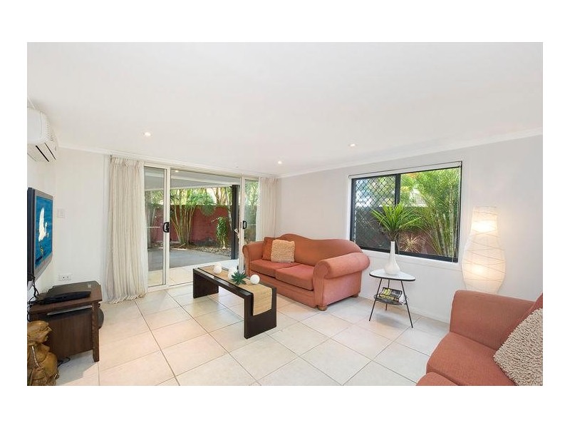 52 Messines Crescent, Miami QLD 4220