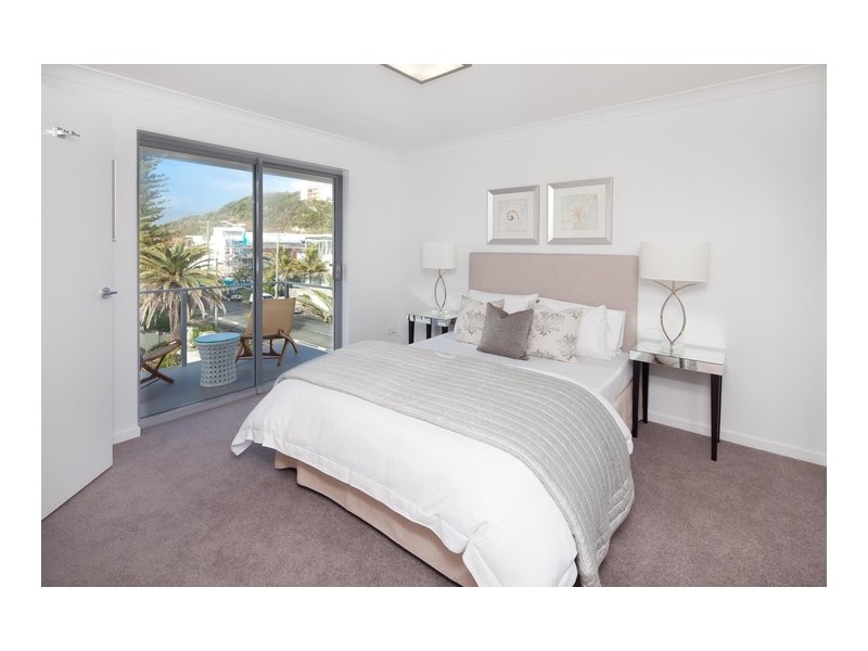 21 Albatross Avenue, Mermaid Beach QLD 4218