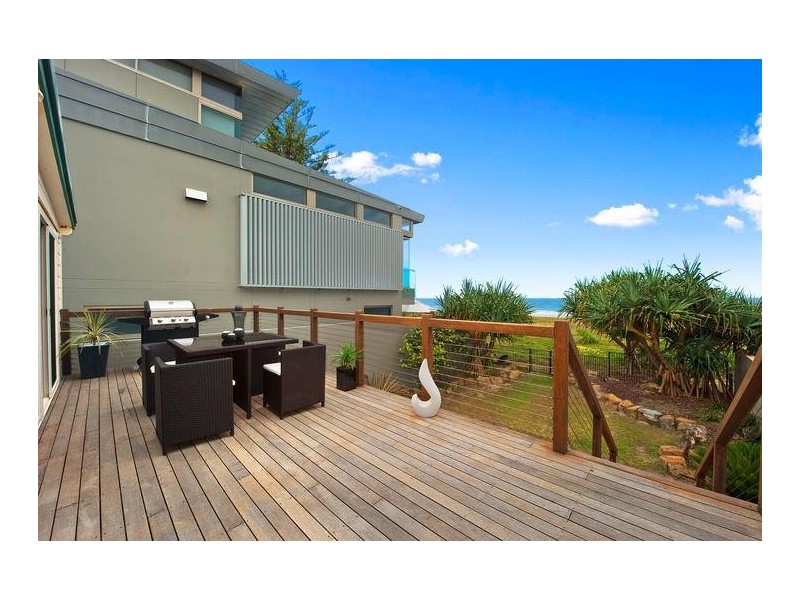 237 Hedges Avenue, Mermaid Beach QLD 4218