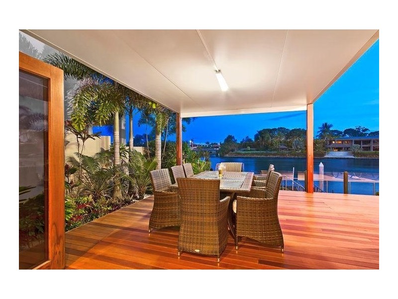 13 La Spezia Court, Isle Of Capri QLD 4217