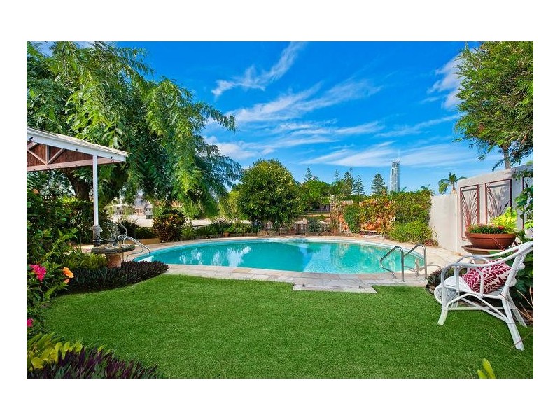 55 Gibraltar Drive, Isle Of Capri QLD 4217