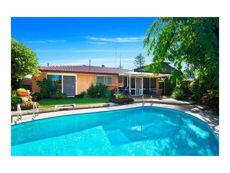 55 Gibraltar Drive, Isle Of Capri QLD 4217