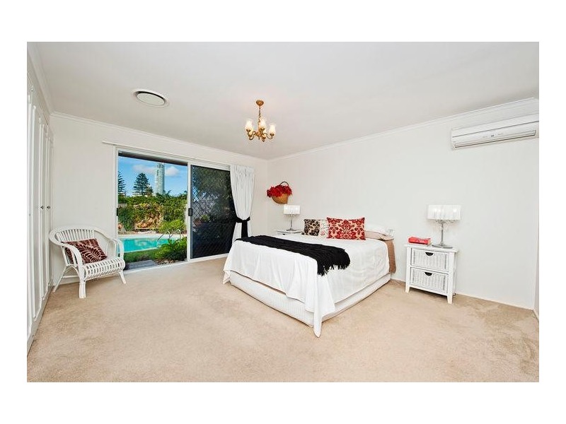 55 Gibraltar Drive, Isle Of Capri QLD 4217