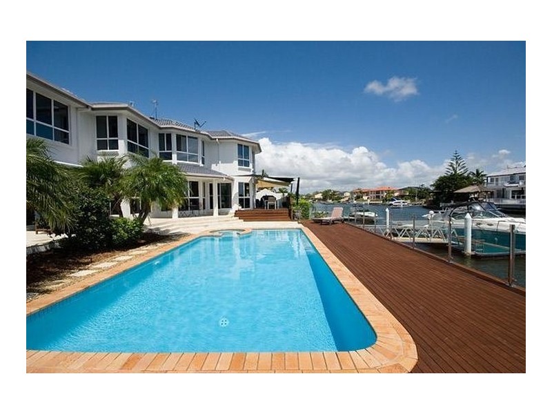 166 Sundance Way, Runaway Bay QLD 4216