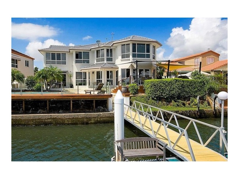 166 Sundance Way, Runaway Bay QLD 4216