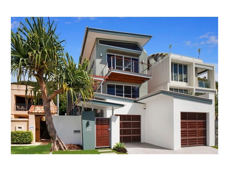 32 Nagel Avenue, Miami QLD 4220