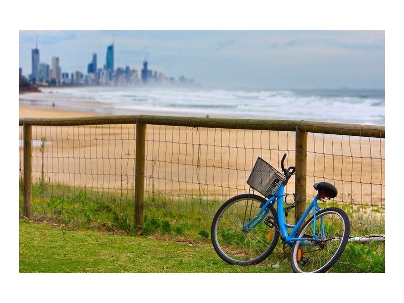 3 Albatross Avenue, Mermaid Beach QLD 4218