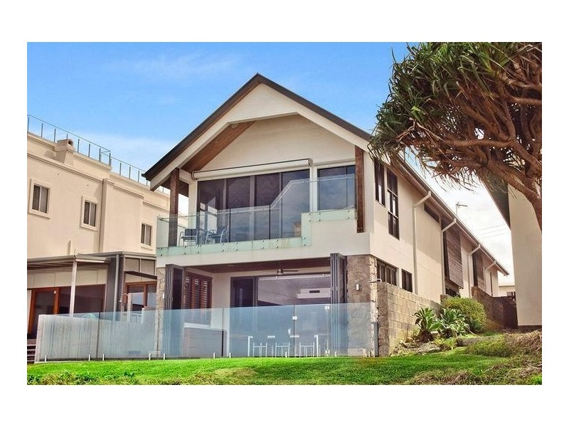 57 Hedges Avenue, Mermaid Beach QLD 4218