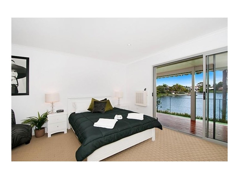 18 Argyle Crescent, Sorrento QLD 4217