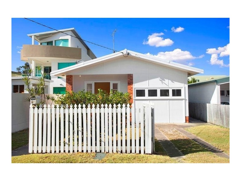 38 Venice Street, Mermaid Beach QLD 4218