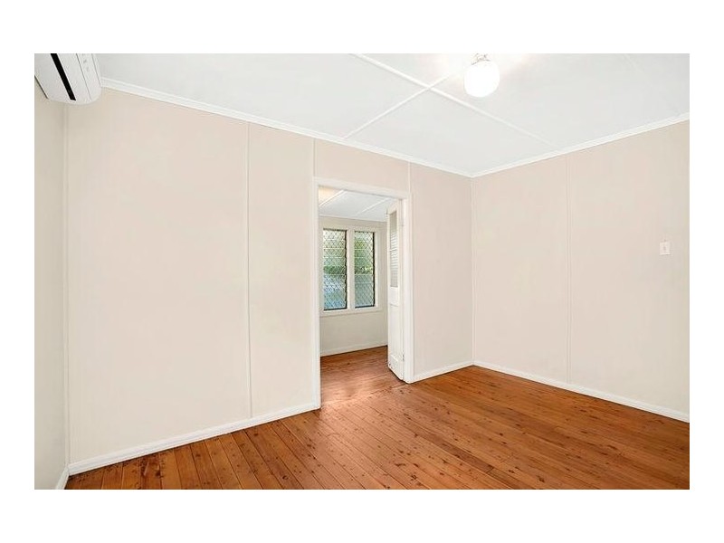 38 Venice Street, Mermaid Beach QLD 4218