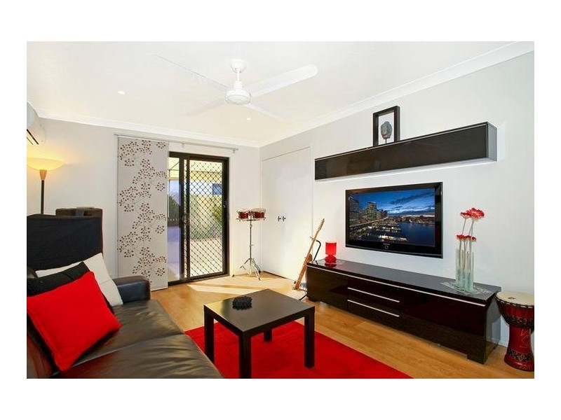 115 Campbell Street, Sorrento QLD 4217