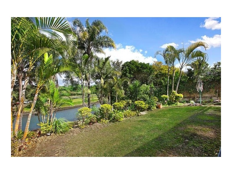 36 Wistaria Avenue, Southport QLD 4215