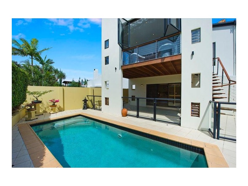 27 Arthur Street, Mermaid Beach QLD 4218