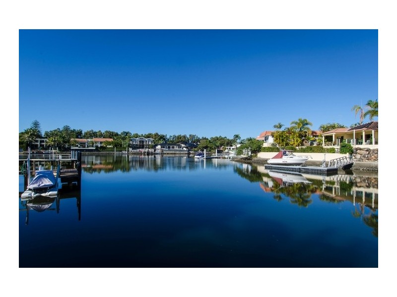 32 Emu Court, Sorrento QLD 4217