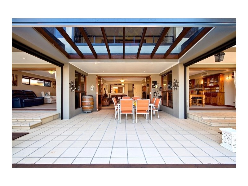 32 Emu Court, Sorrento QLD 4217