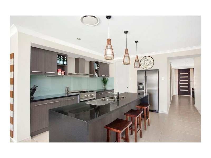 11 Macleay Circuit, Upper Coomera QLD 4209