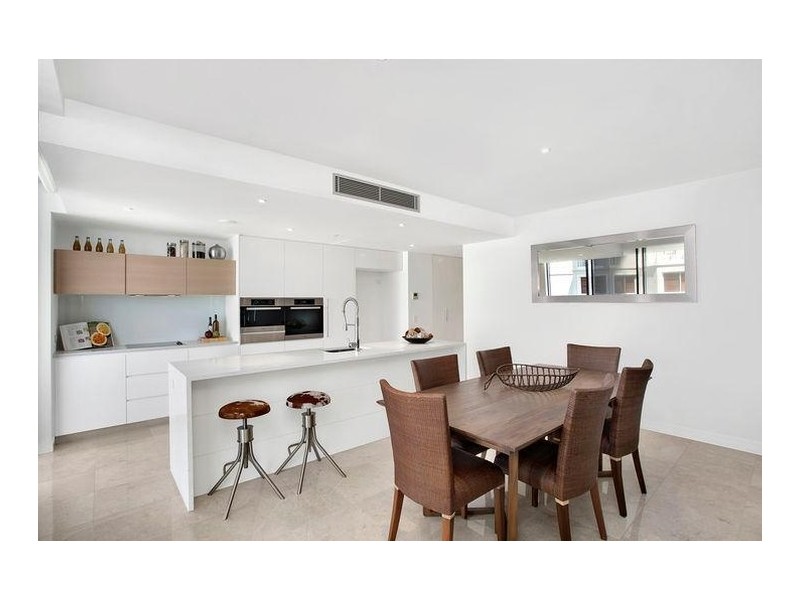 19/47 Broadbeach Boulevard, Broadbeach QLD 4218