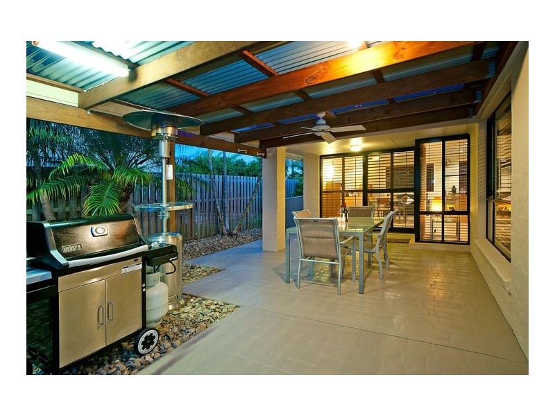 5 Ken Crescent, Monterey Keys QLD 4212