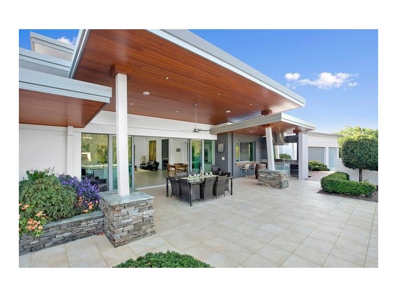 65 Bonogin Road, Mudgeeraba QLD 4213