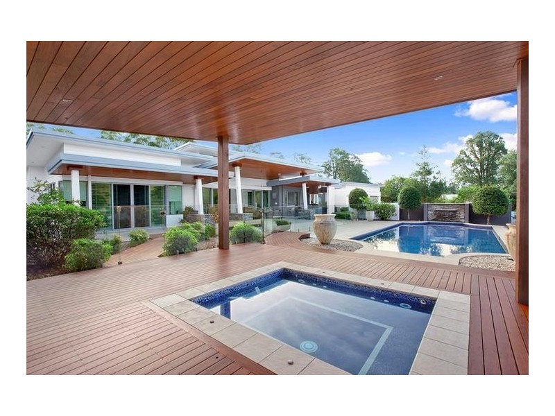 65 Bonogin Road, Mudgeeraba QLD 4213