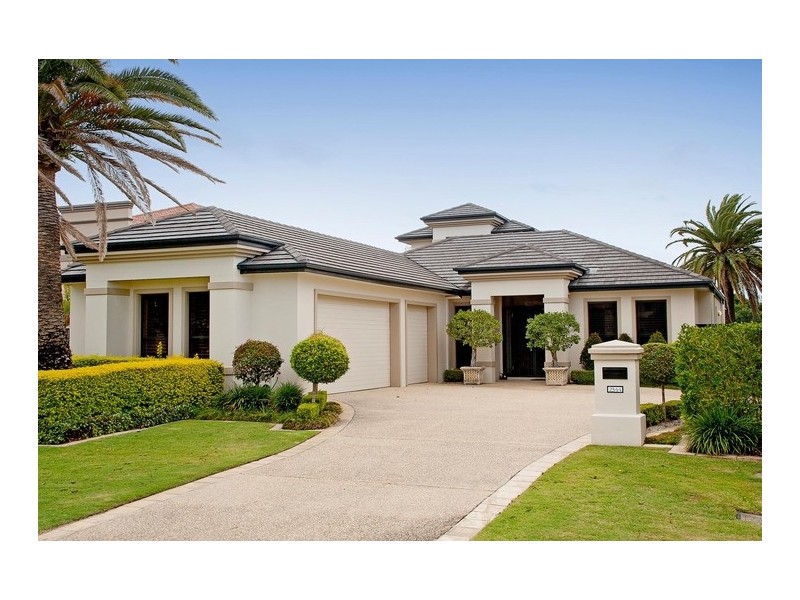 2344 Cressbrook Drive, Hope Island QLD 4212