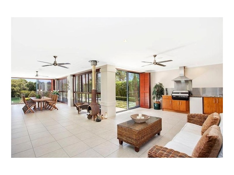 2344 Cressbrook Drive, Hope Island QLD 4212