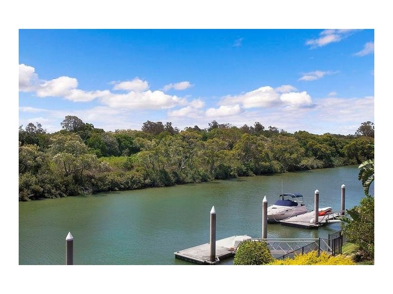 2344 Cressbrook Drive, Hope Island QLD 4212